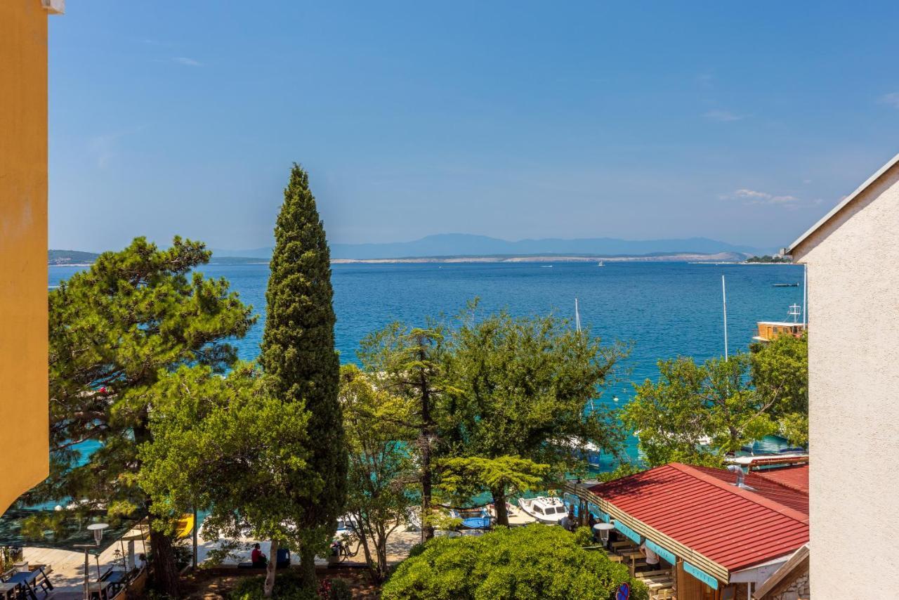 Luxury Apartments Lovorka 3 & 4***/**** Selce Esterno foto