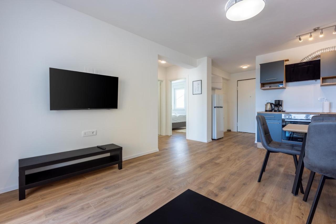 Luxury Apartments Lovorka 3 & 4***/**** Selce Esterno foto